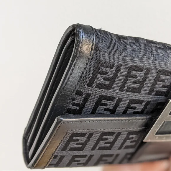 Fendi wallet - Picture 11 of 13